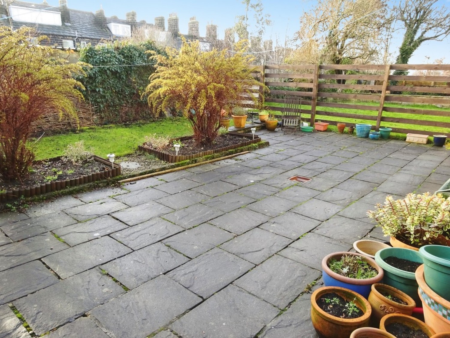 2 bedroom House for Letting Football, Yeadon, Leeds