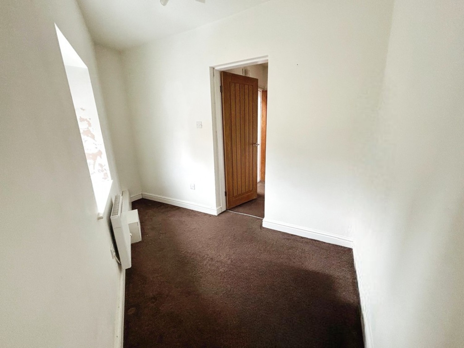 2 bedroom Flat for Letting Station Road, Horsforth, Leeds