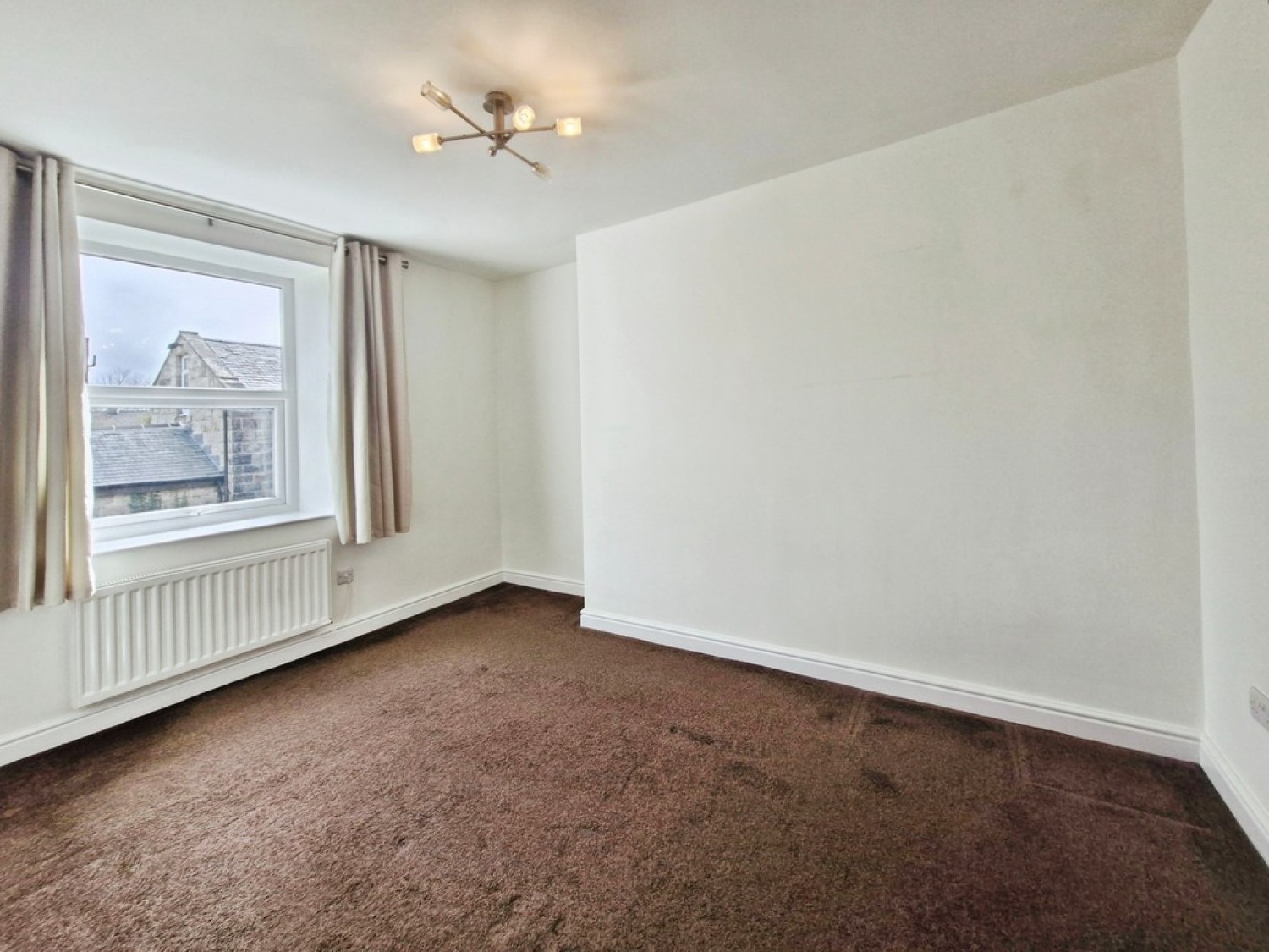 2 bedroom Flat for Letting Station Road, Horsforth, Leeds