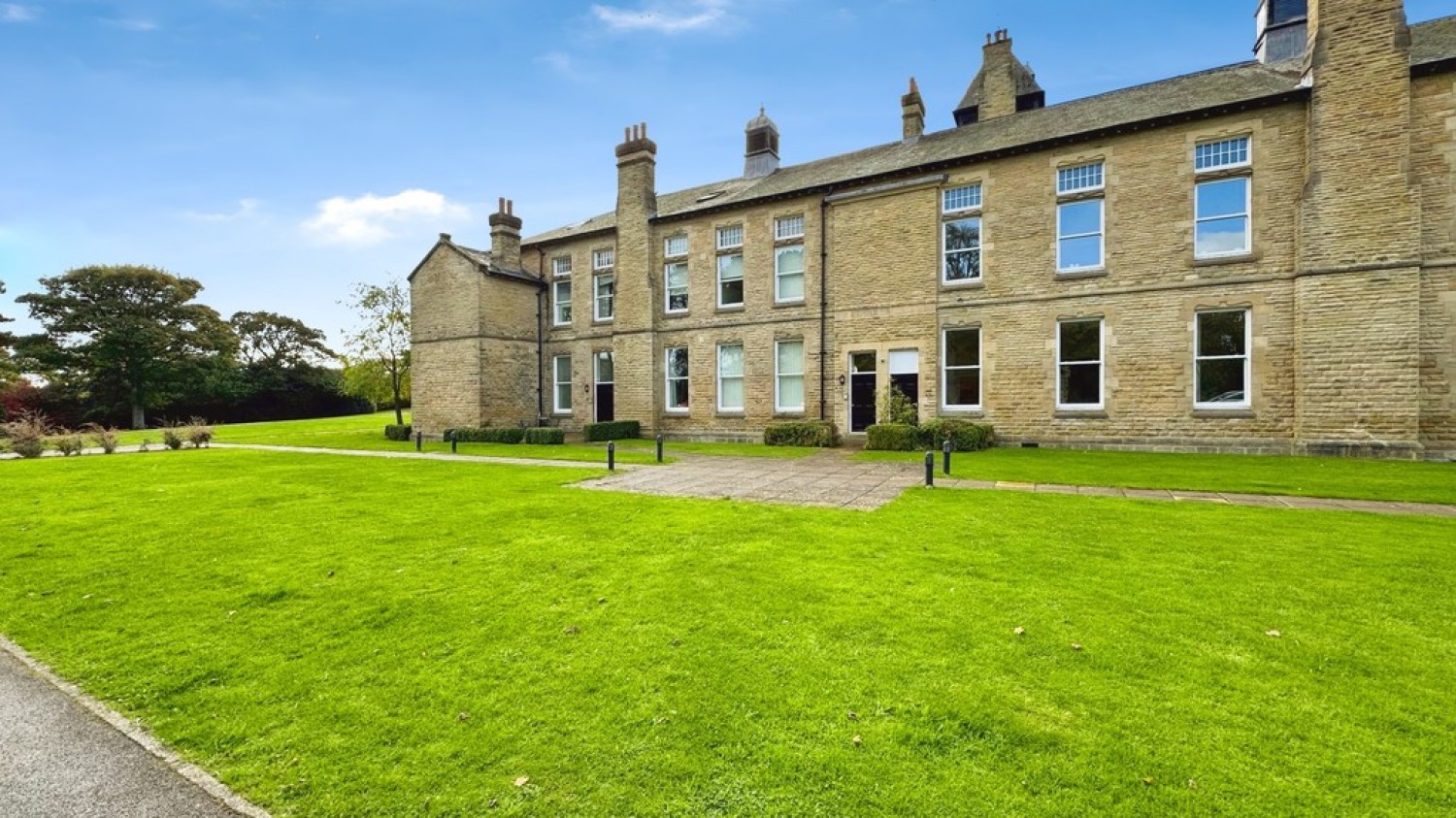 Litton Court, Jackson Walk, Menston, LS29 6BS