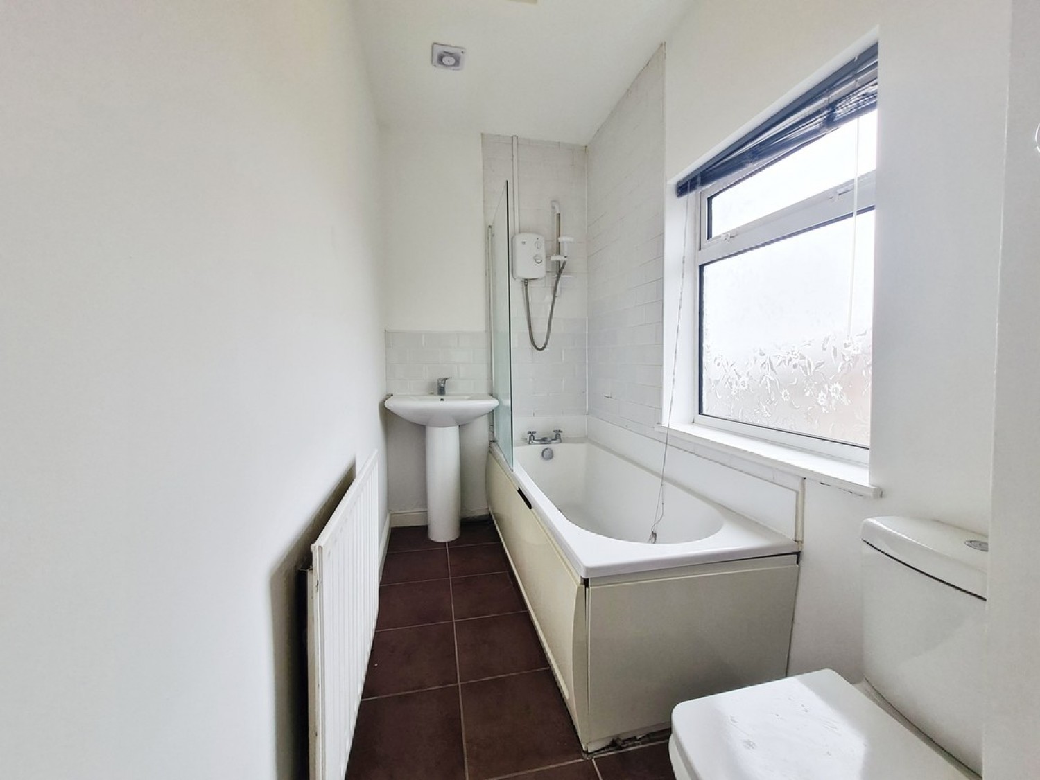 2 bedroom House in Broadway, Horsforth, Leeds