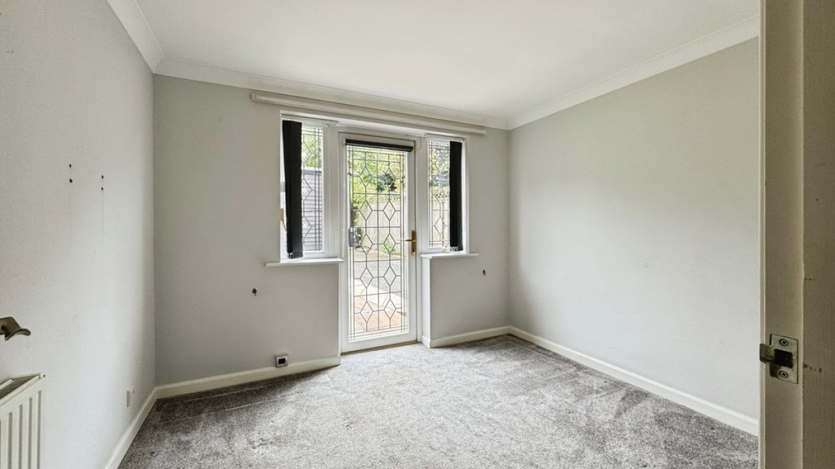 Larkfield Crescent, Yeadon, LS19 6EH
