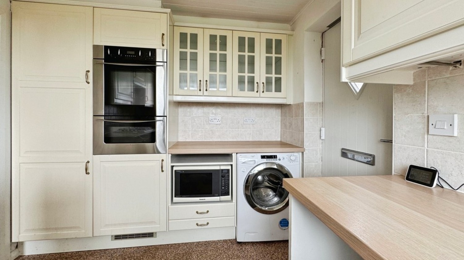 Larkfield Crescent, Yeadon, LS19 6EH