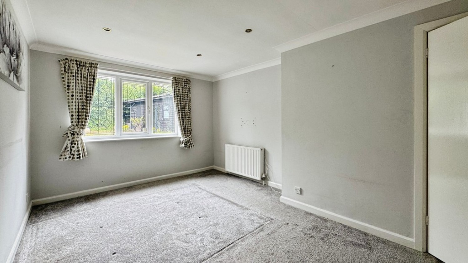 Larkfield Crescent, Yeadon, LS19 6EH