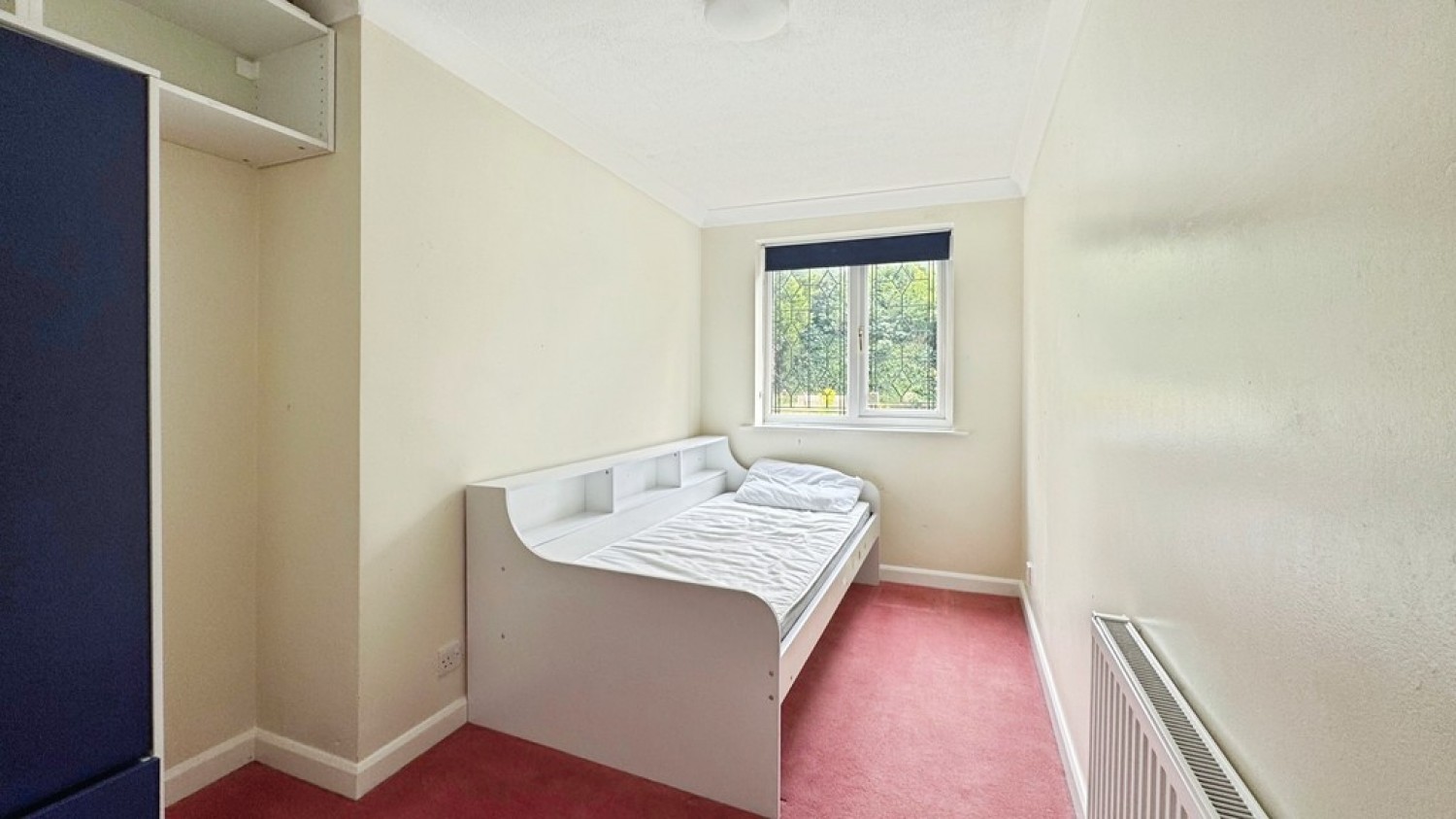Larkfield Crescent, Yeadon, LS19 6EH