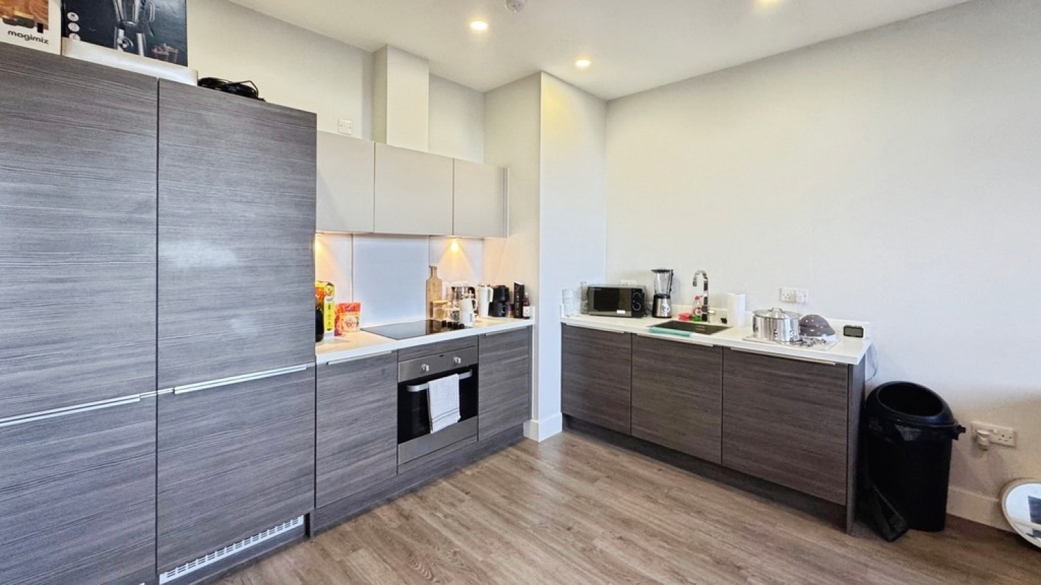 Greenleigh Court, Dawsons Square