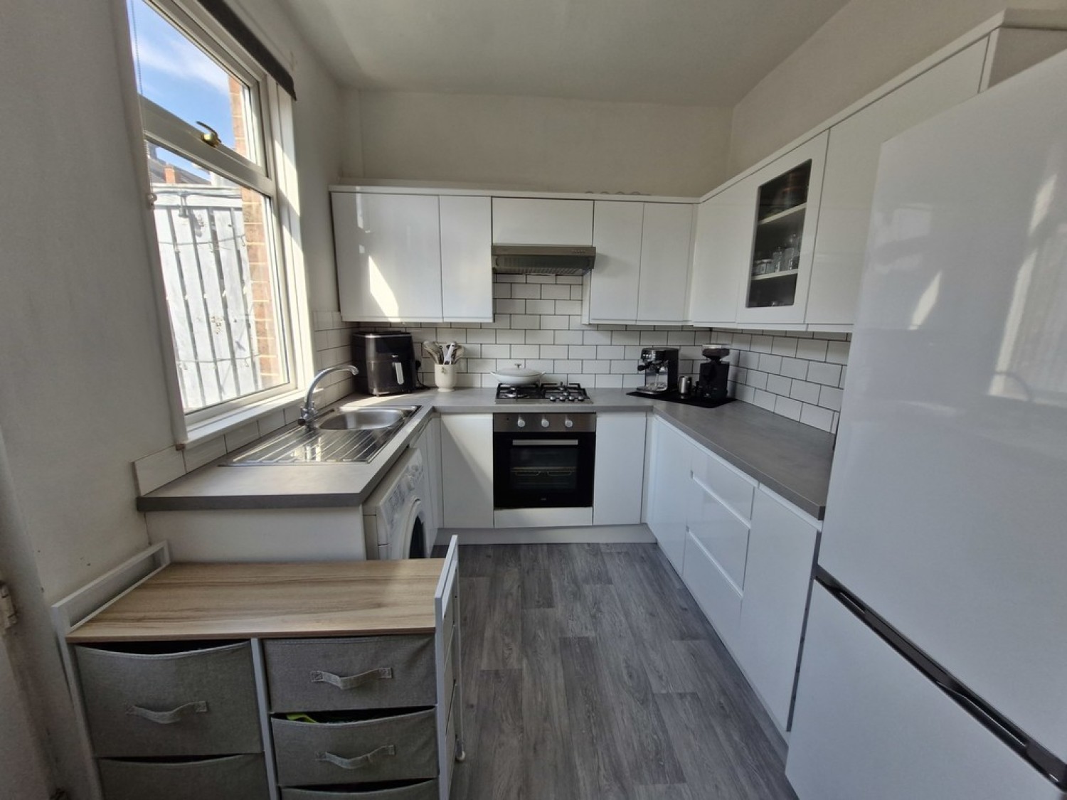 3 bedroom House for Letting Rose Avenue, Horsforth