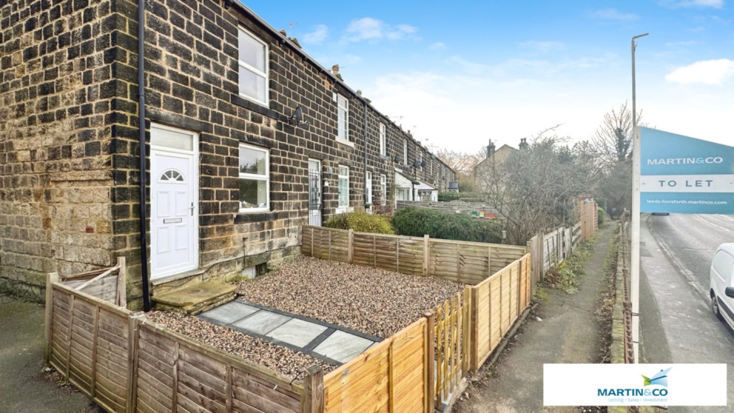2 bedroom House in New Road Side, Horsforth
