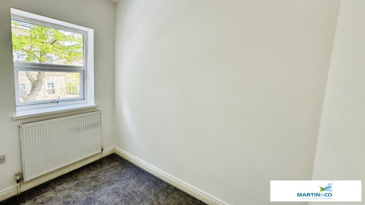 New Road Side, Horsforth