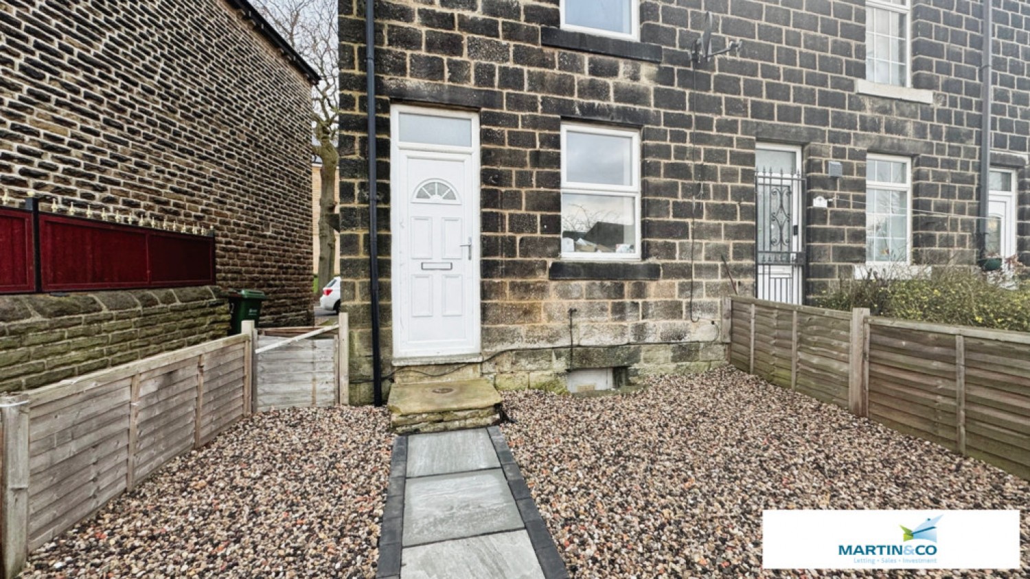 2 bedroom House in New Road Side, Horsforth