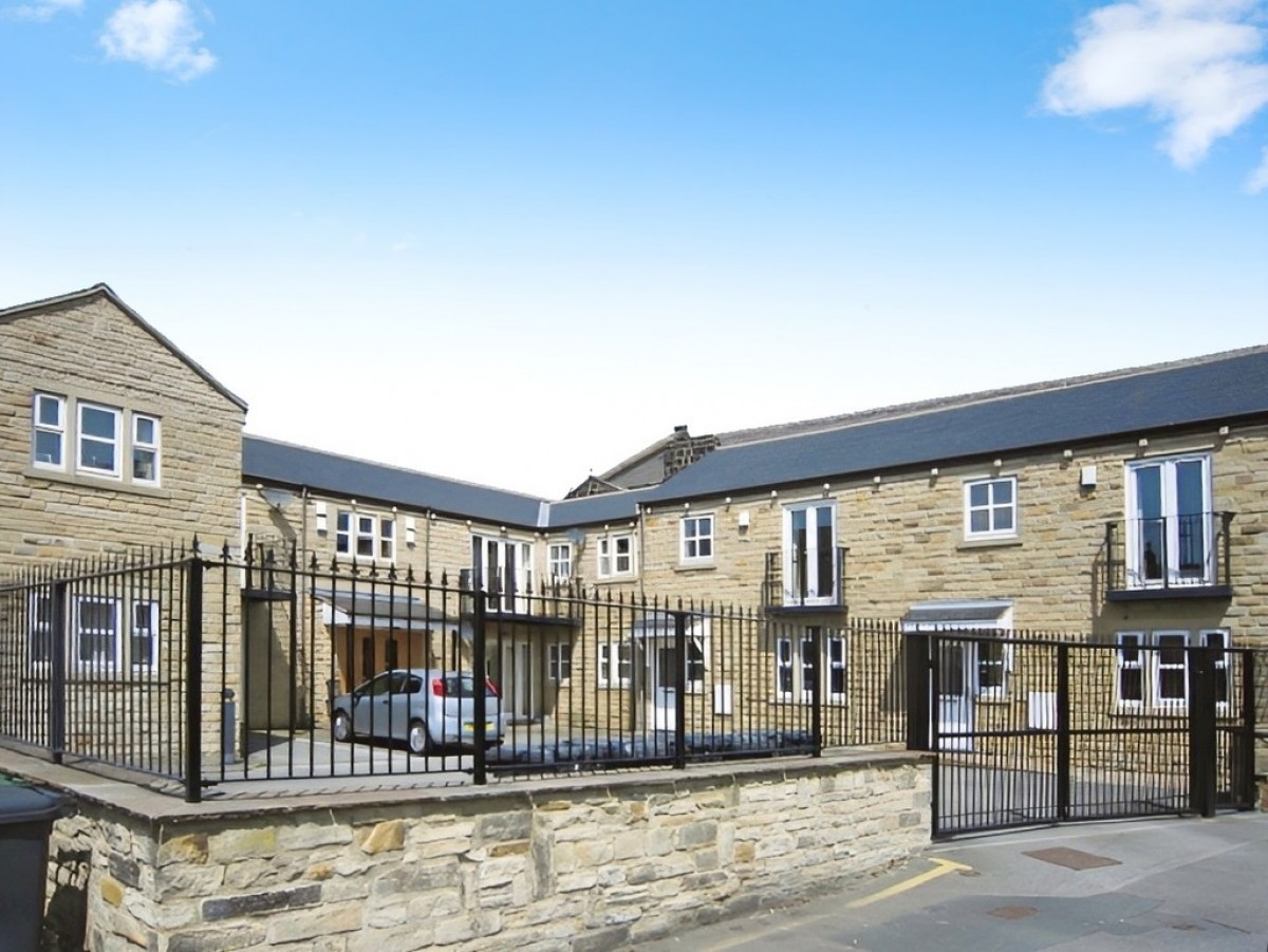 Old Fold, Farsley