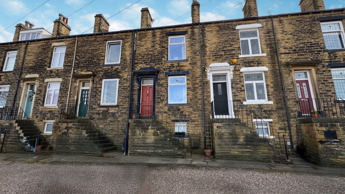 High Street, Farsley, LS28 5LH
