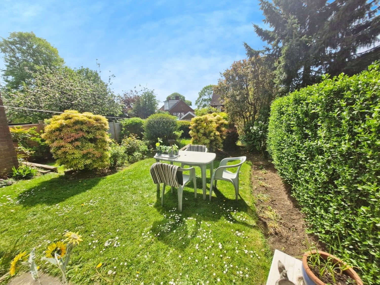 Bedford Gardens, Cookridge, LS16 6DH