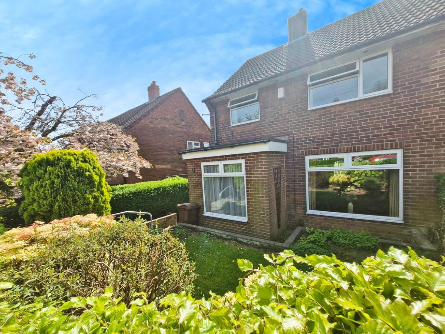 Bedford Gardens, Cookridge, LS16 6DH