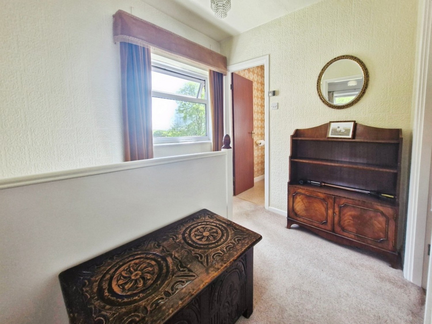 Bedford Gardens, Cookridge, LS16 6DH