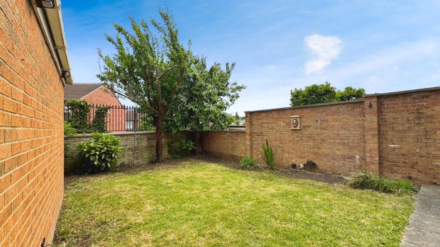Richmond Close, Bramley, LS13 3HF