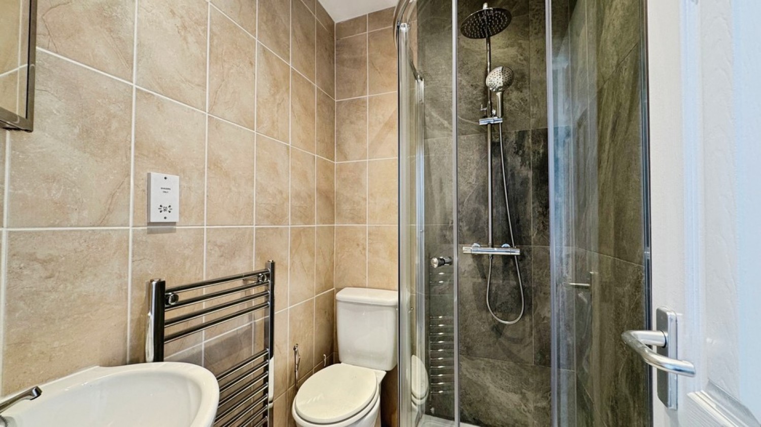 Winston Gardens, Headingley, LS6 3LA