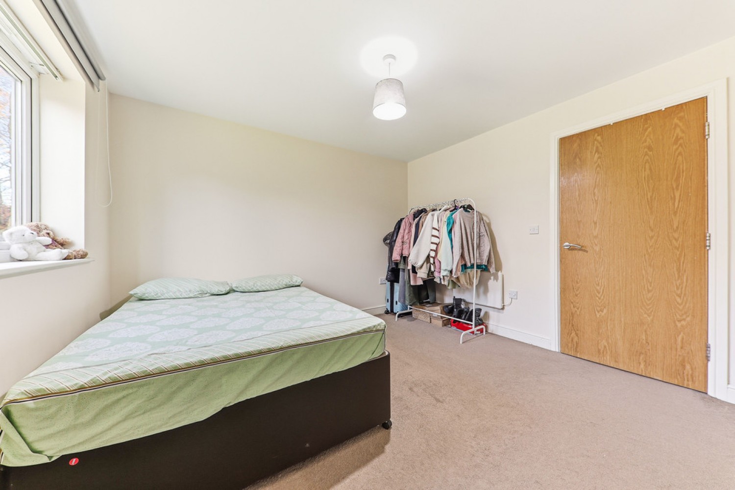 2 bedroom Flat for Sale Station Square, Bradford Road, LS28 5GN