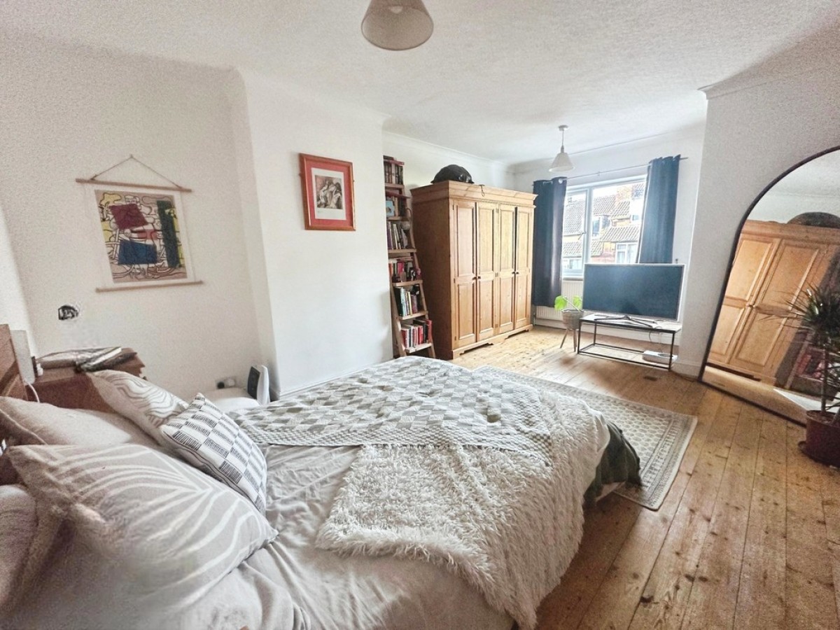 Norman View, Kirkstall, LS5 3JJ