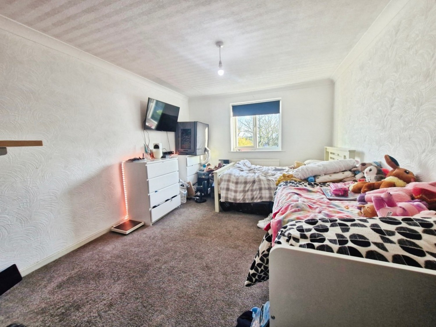 Victoria Avenue, Yeadon