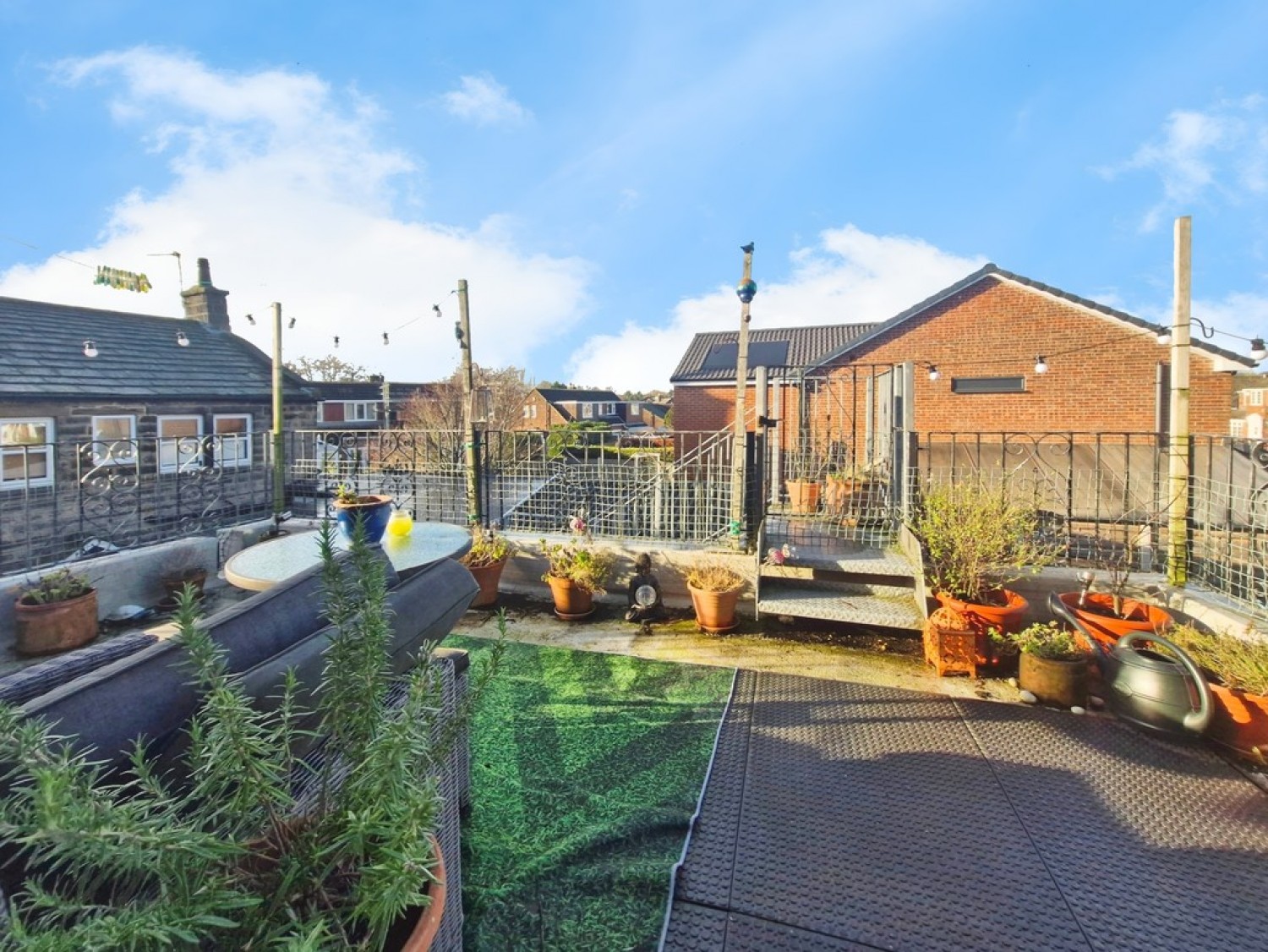 Victoria Avenue, Yeadon