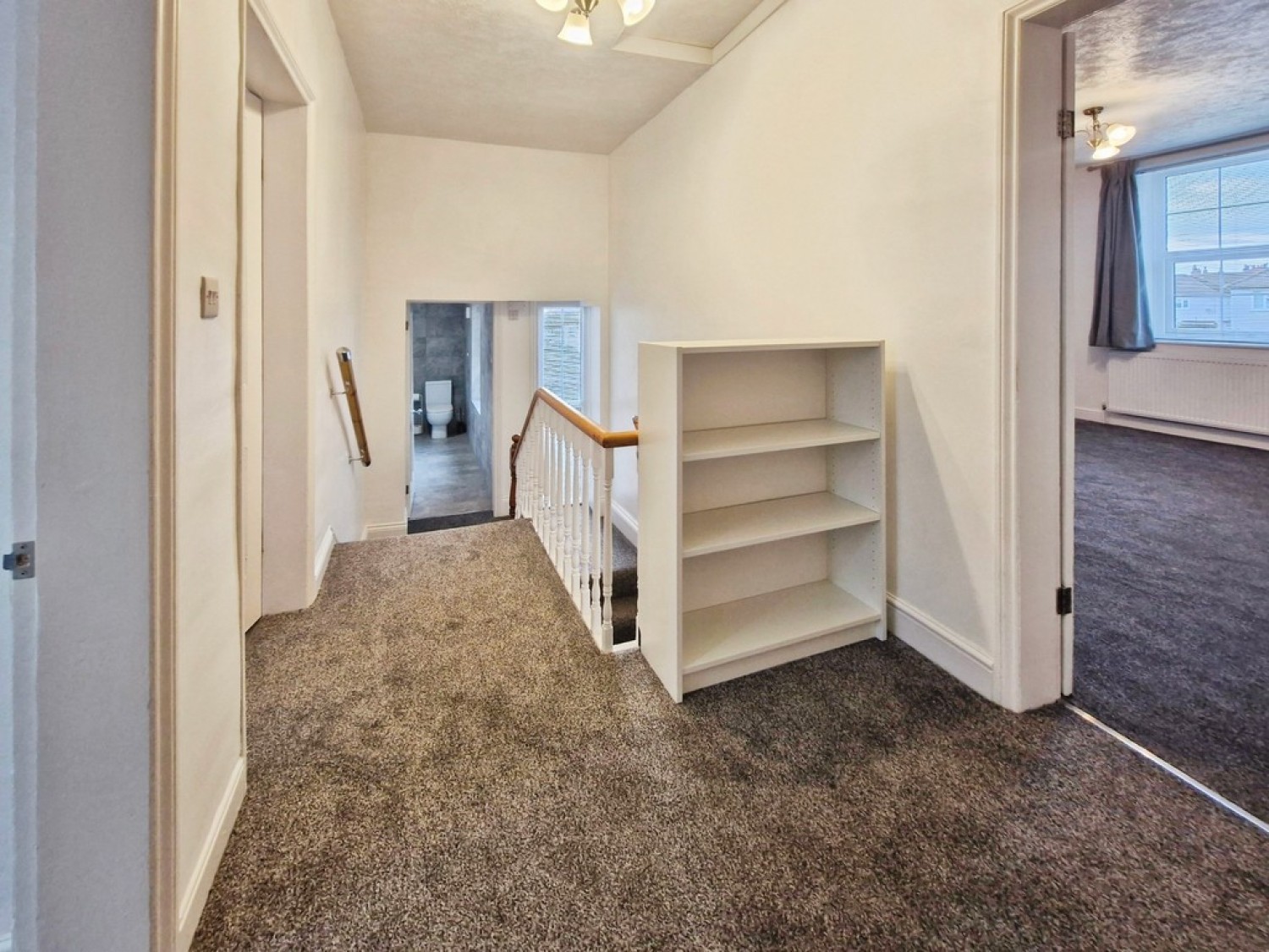 3 bedroom House in Bath Lane, Bramley