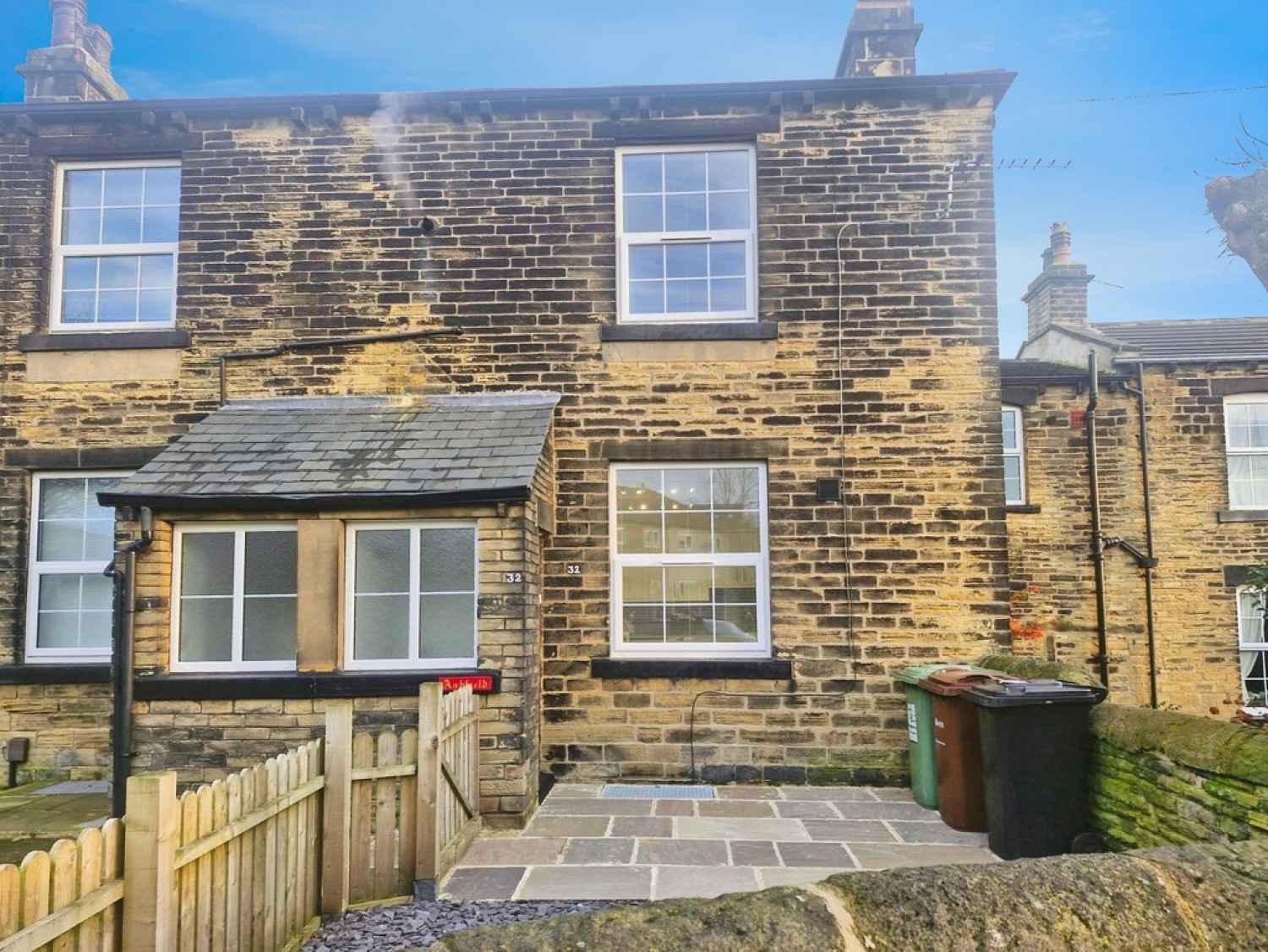 3 bedroom House in Bath Lane, Bramley