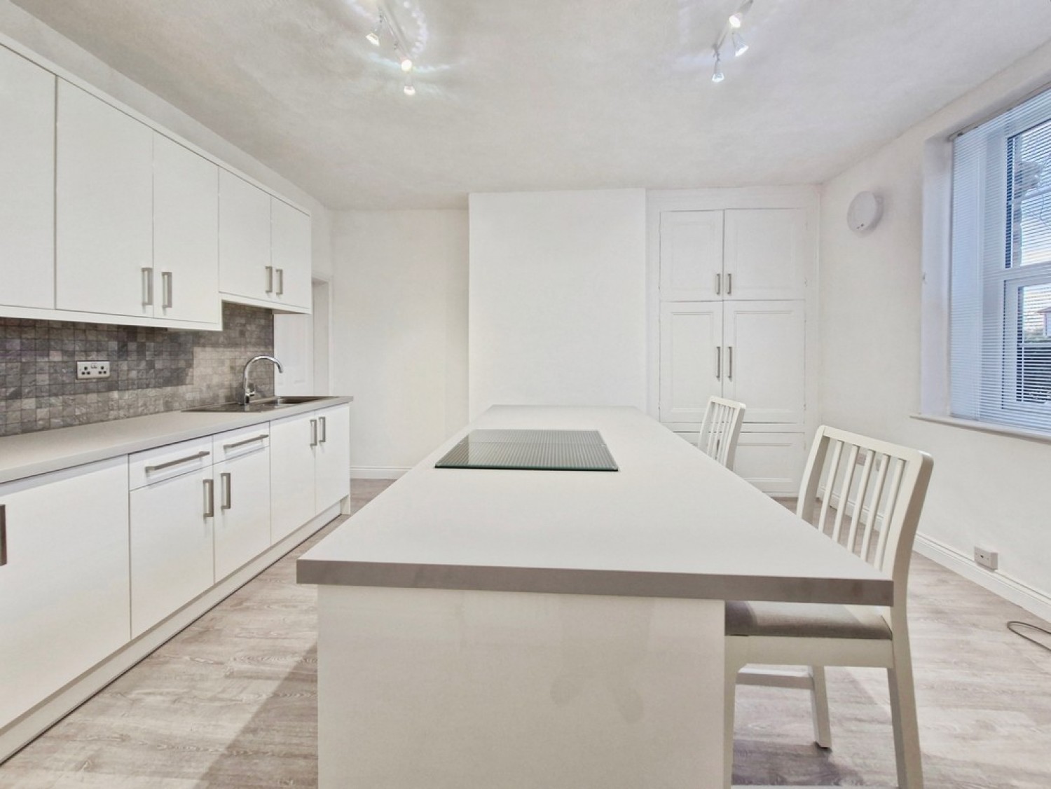 3 bedroom House in Bath Lane, Bramley