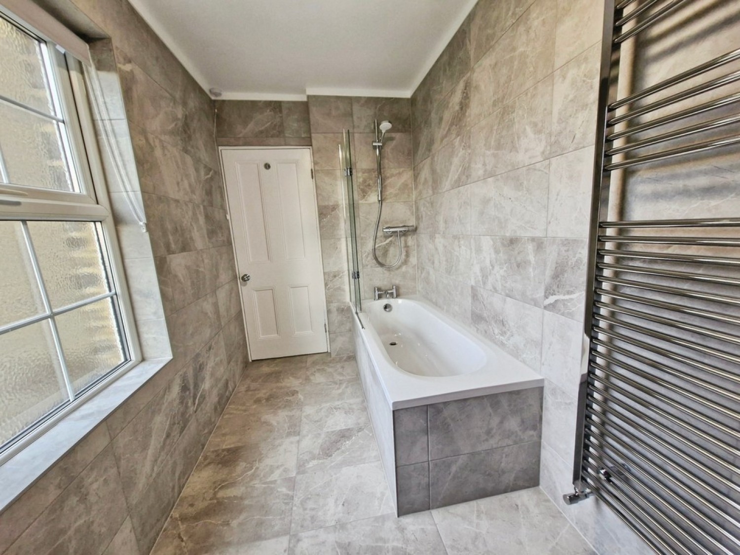 3 bedroom House in Bath Lane, Bramley