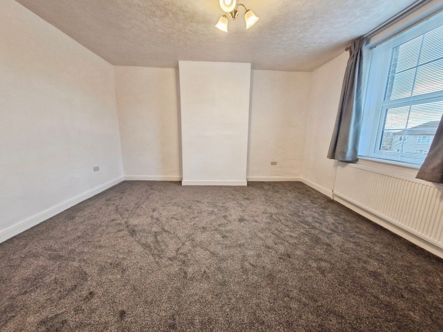 3 bedroom House in Bath Lane, Bramley