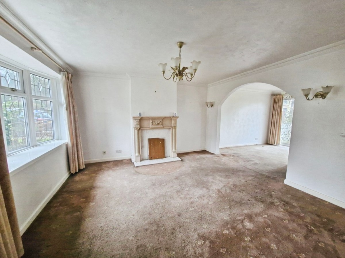 Holmwood Drive, Leeds