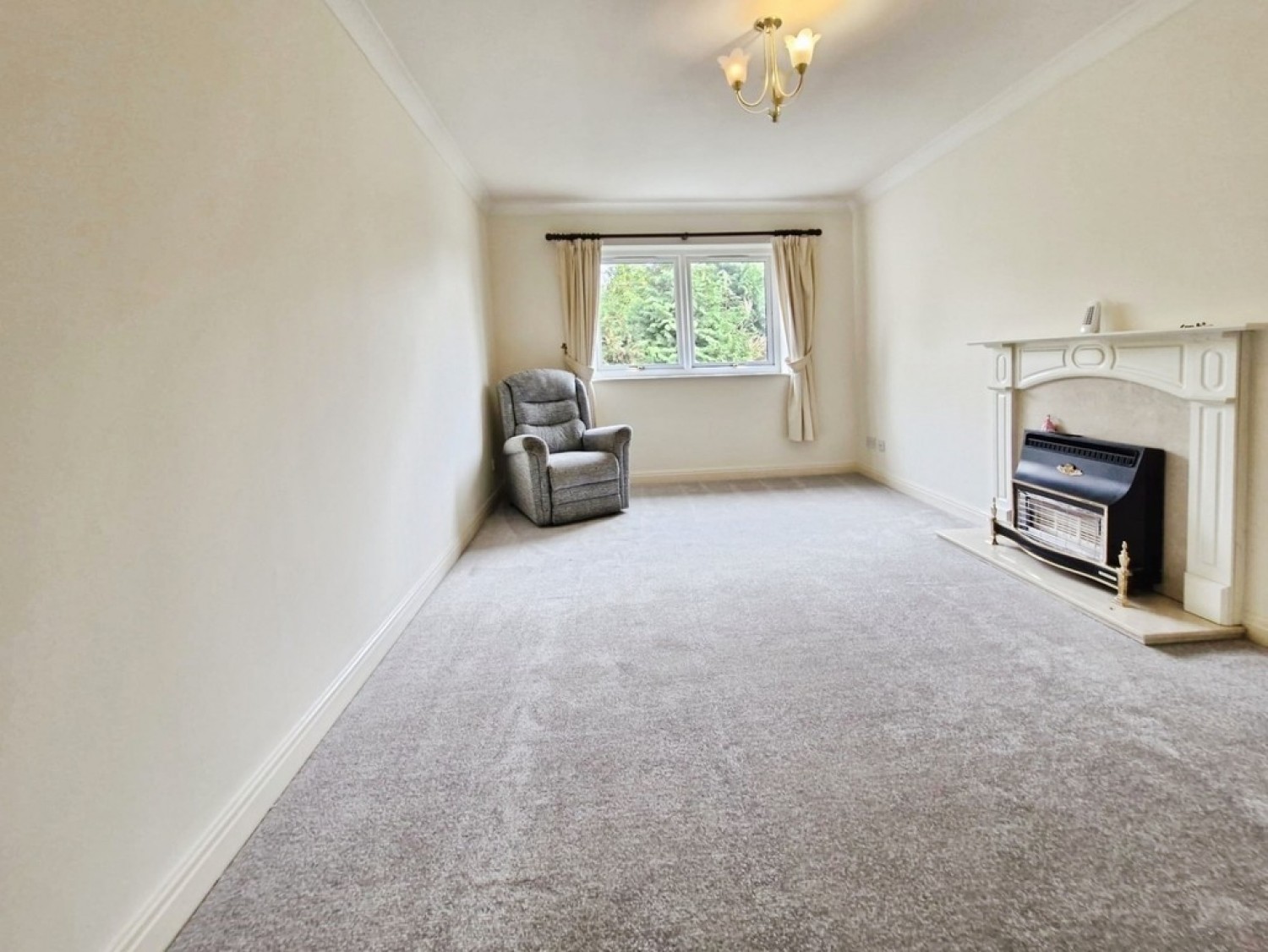 2 bedroom Flat for Sale The Belfry, Windmill Lane, Yeadon