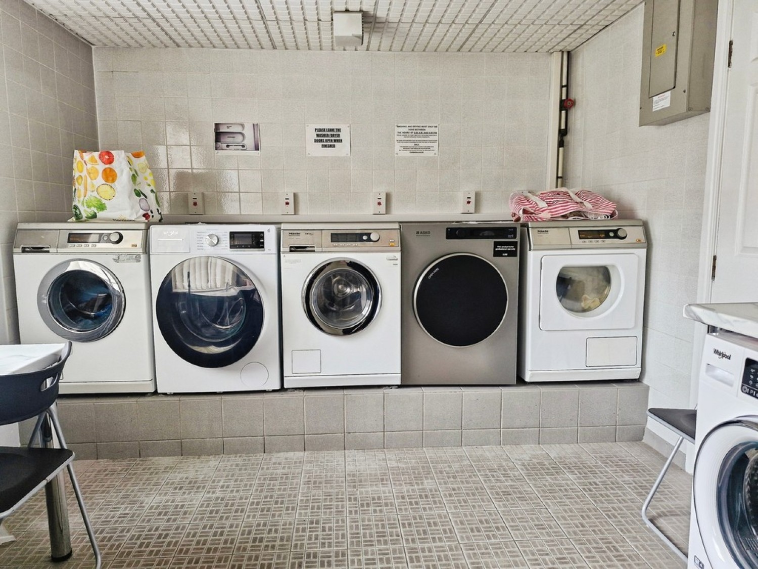 2 bedroom Flat for Sale Regent Crescent, Horsforth