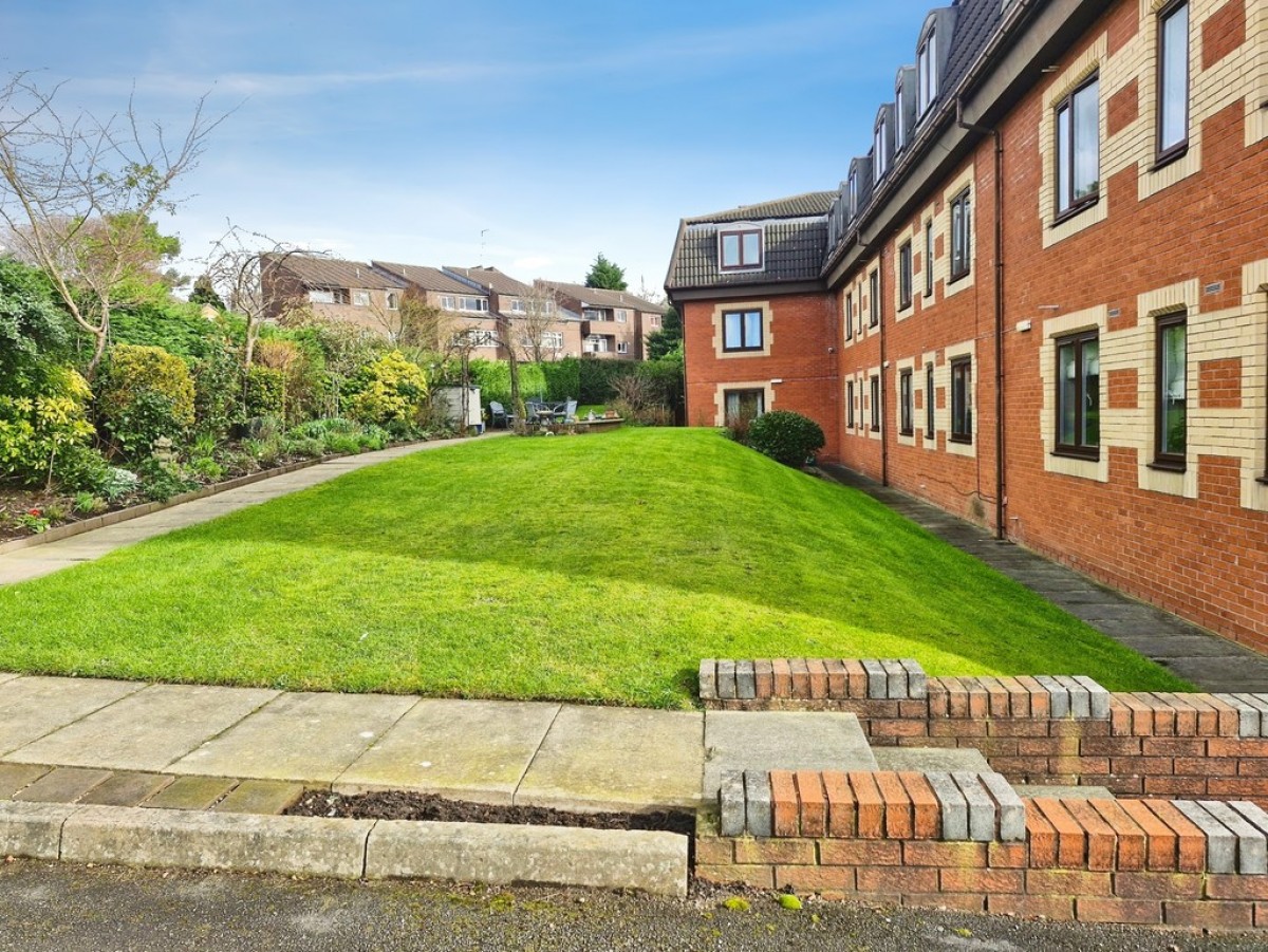 Regent Crescent, Horsforth