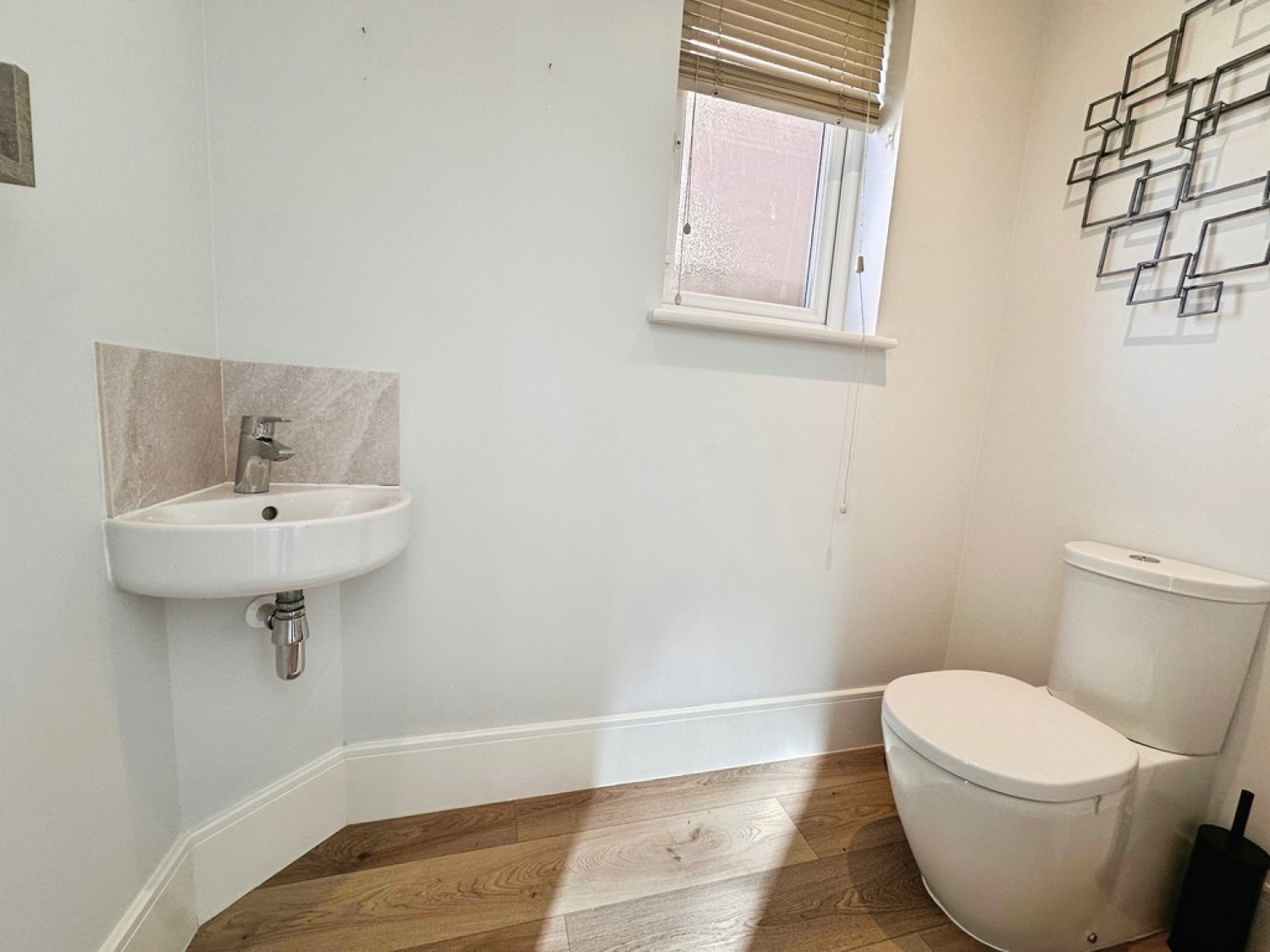 3 bedroom House for Sale Low Hall Road, Horsforth, Leeds
