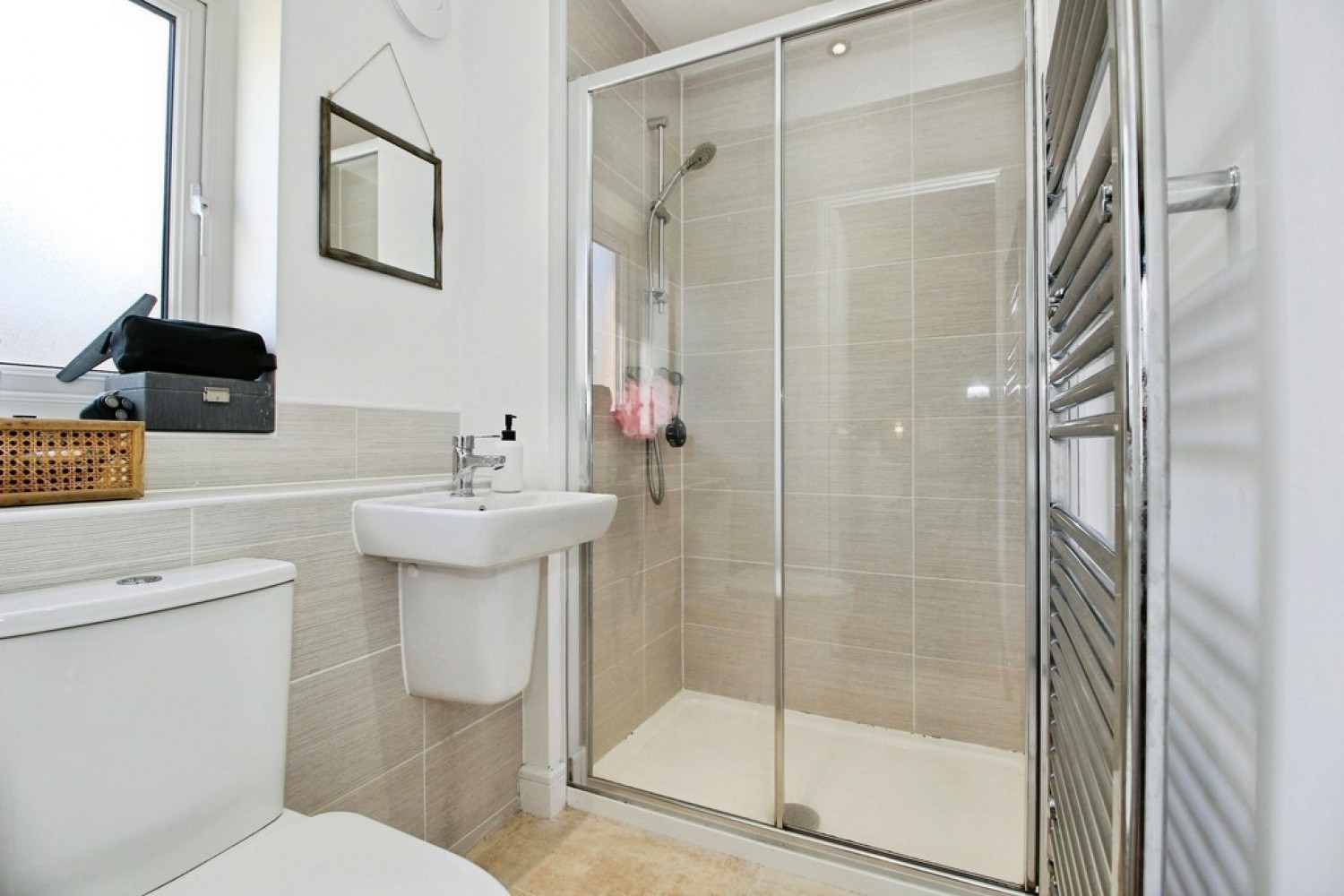 4 bedroom House for Sale Clayton Wood Road, Lawnswood, Leeds