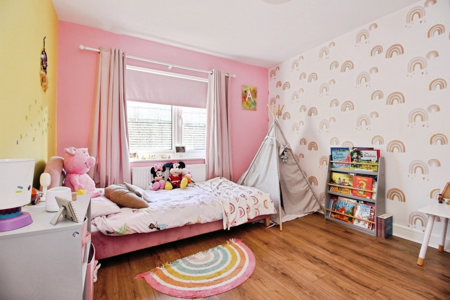 4 bedroom House for Sale Clayton Wood Road, Lawnswood, Leeds