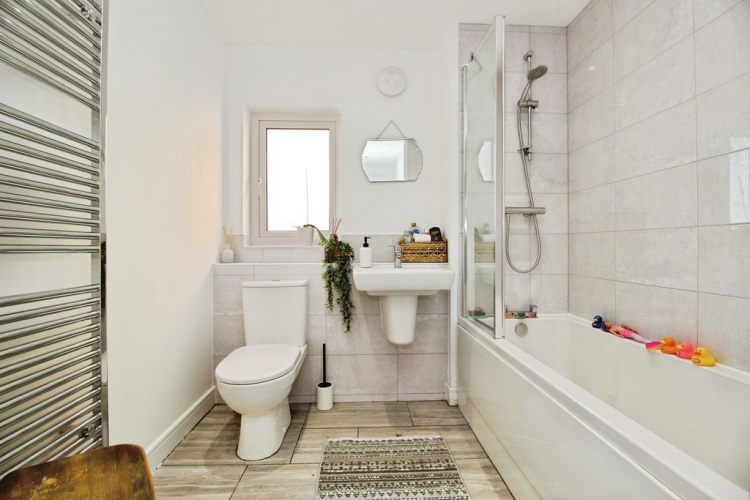 4 bedroom House for Sale Clayton Wood Road, Lawnswood, Leeds