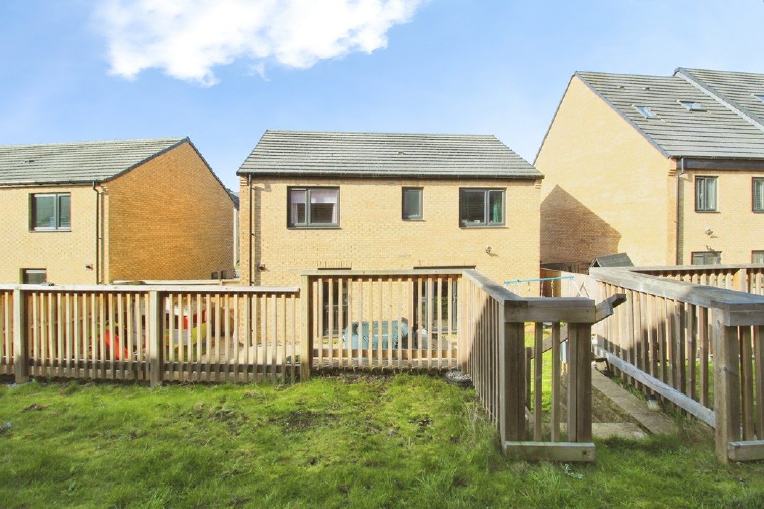 4 bedroom House for Sale Clayton Wood Road, Lawnswood, Leeds