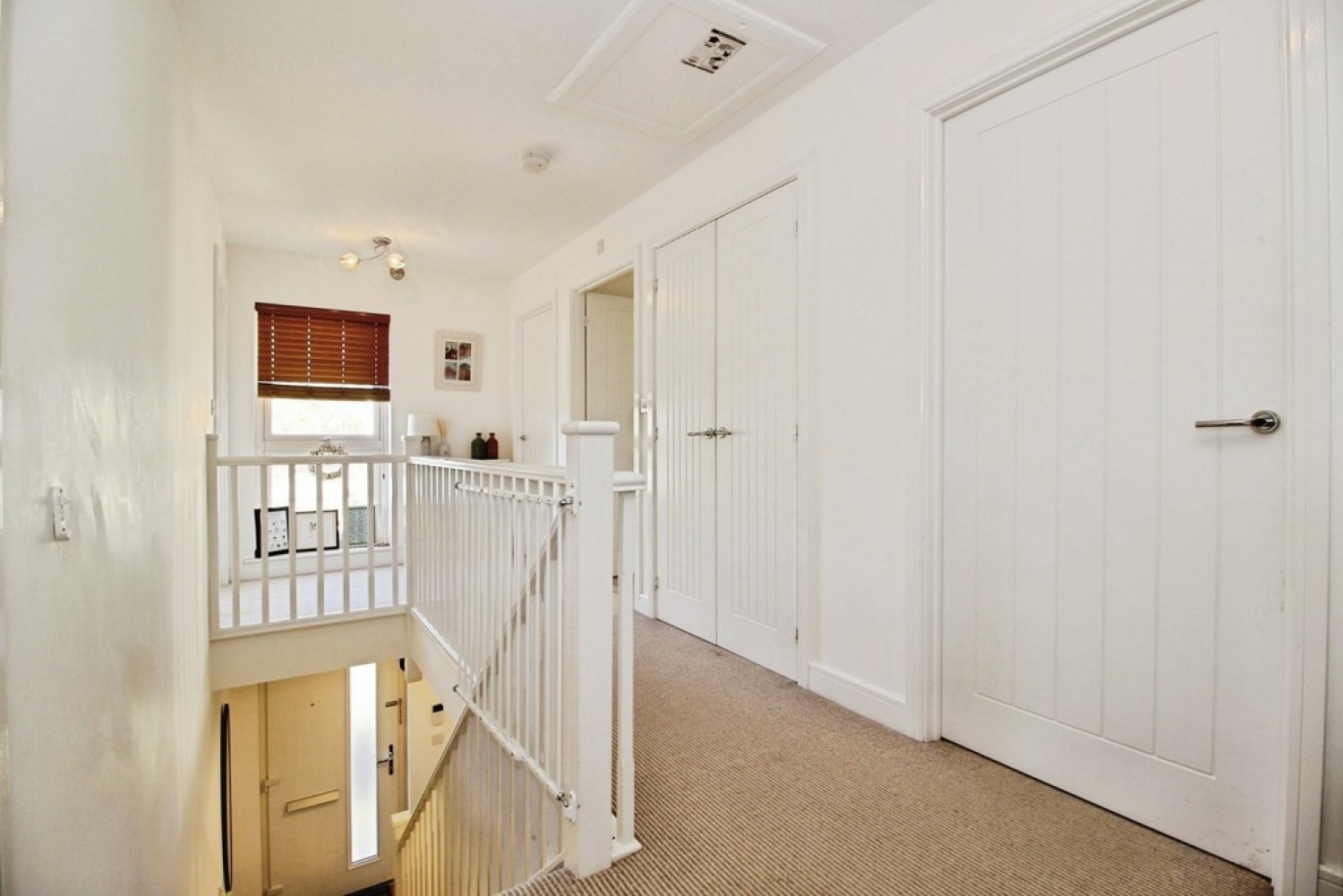 4 bedroom House for Sale Clayton Wood Road, Lawnswood, Leeds