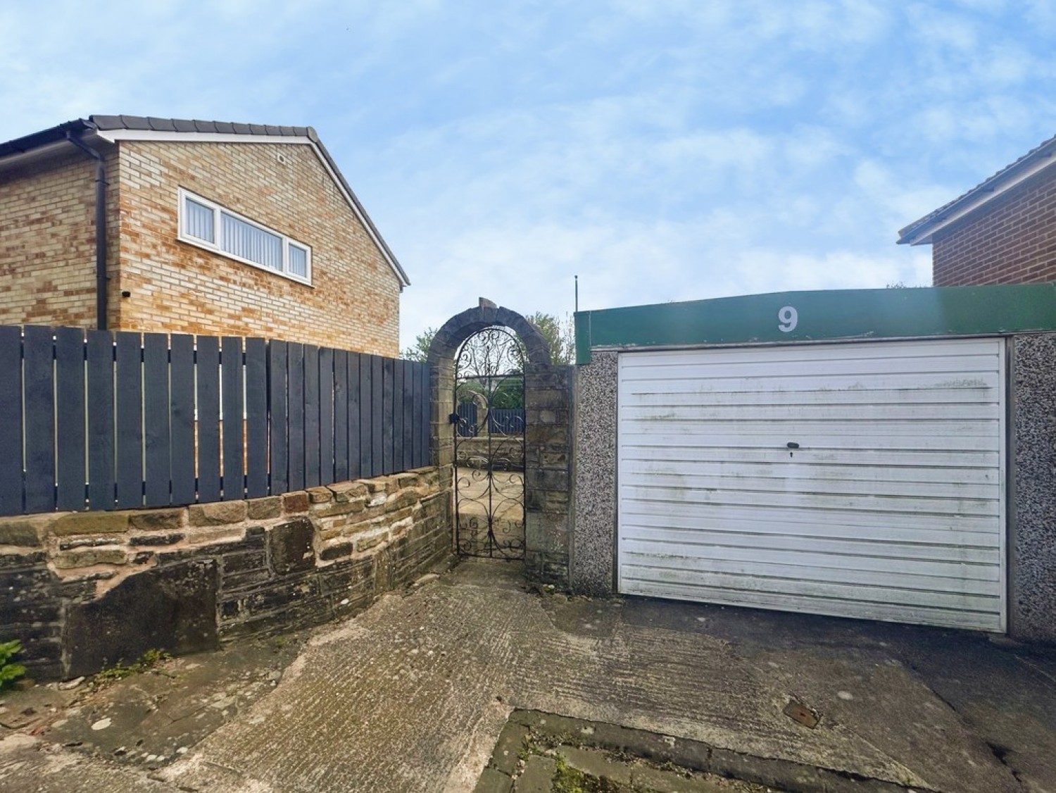 3 bedroom House for Sale Horsforth, Leeds, West Yorkshire