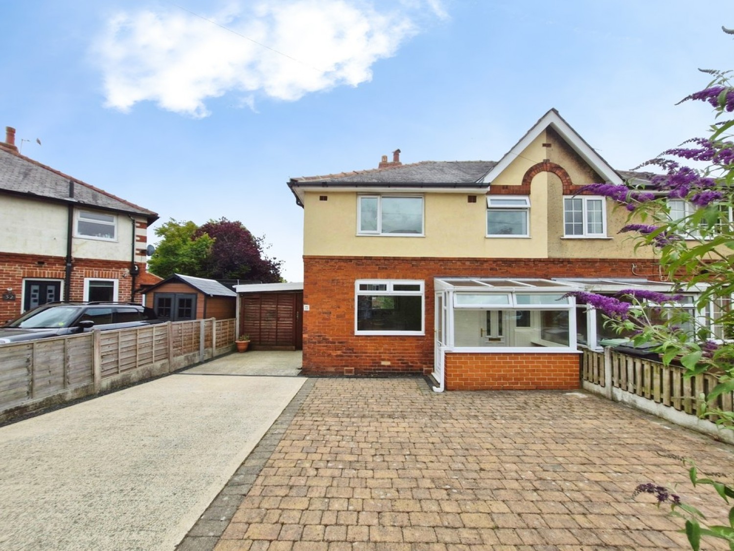 3 bedroom House for Sale Broadgate Walk, Horsforth, Leeds