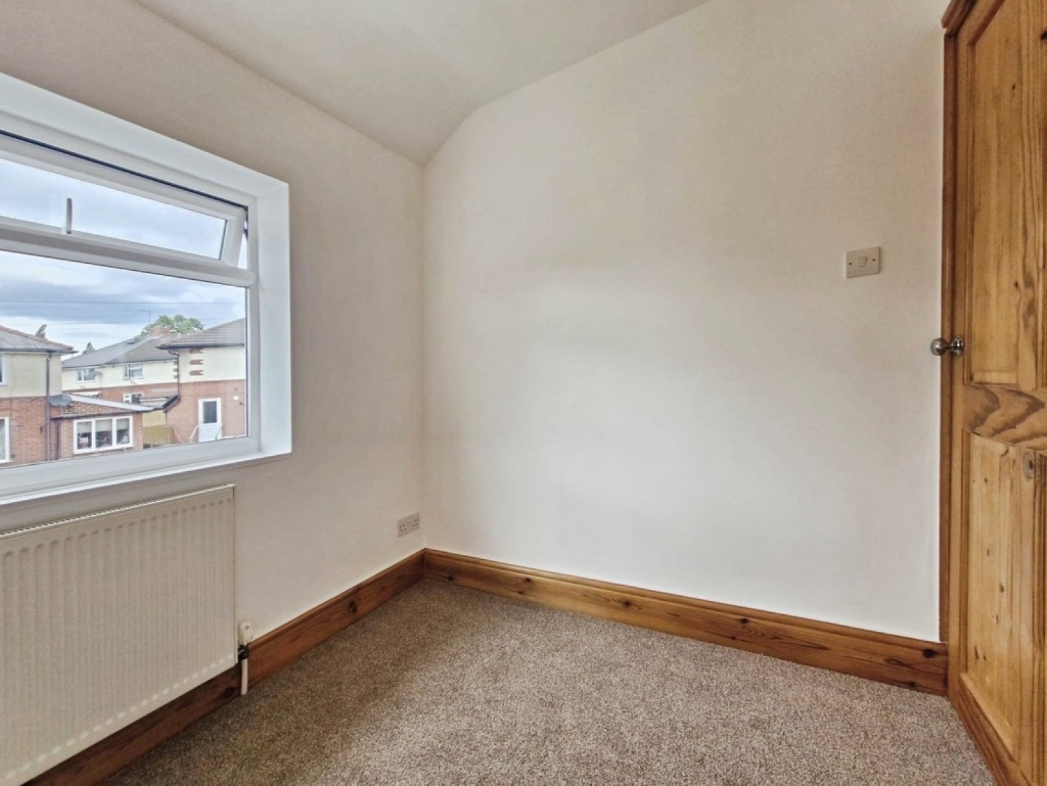 3 bedroom House for Sale Broadgate Walk, Horsforth, Leeds