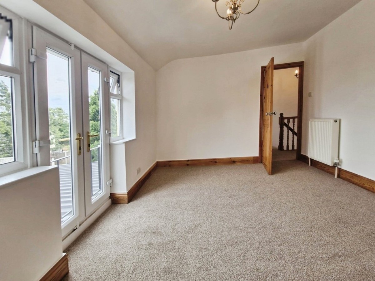 Broadgate Walk, Horsforth, Leeds