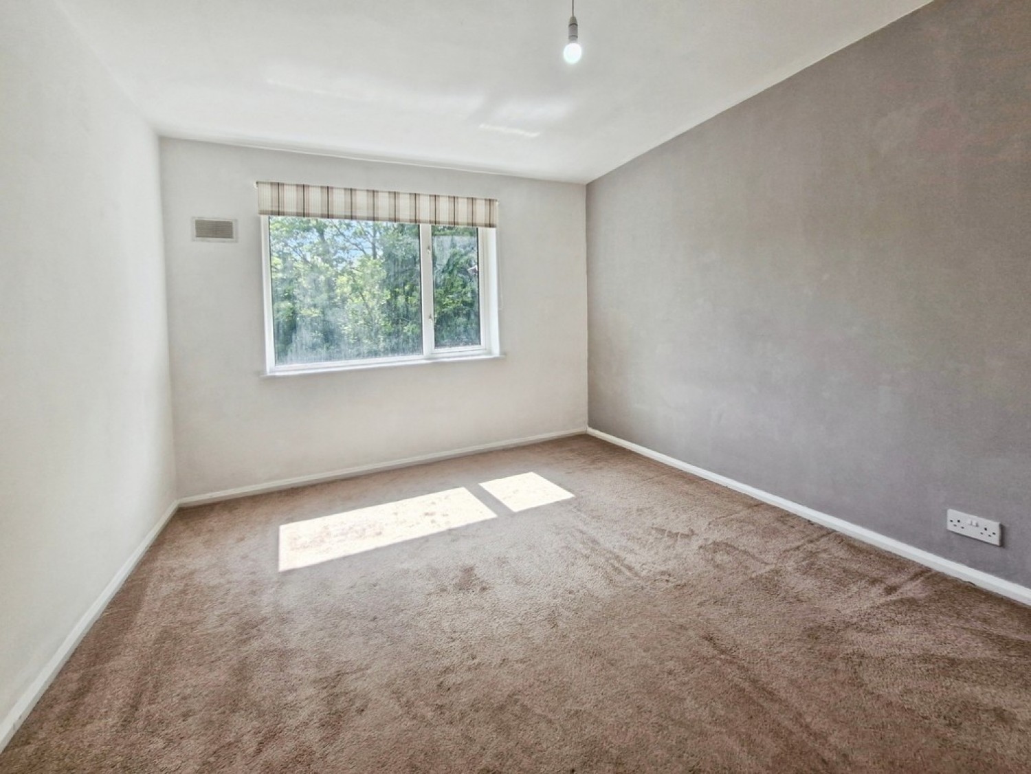 2 bedroom Bungalow for Sale Newlay Wood Crescent, Horsforth