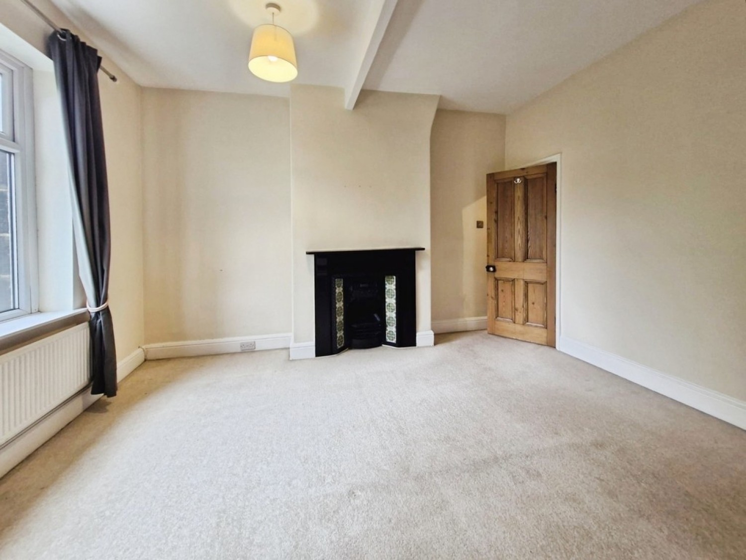 3 bedroom House for Sale Butts Terrace, Guiseley
