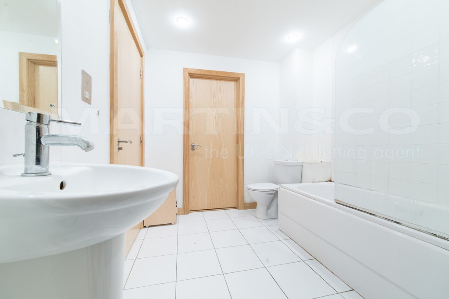 2 bedroom Flat for Letting Bannister Road, Kensal Rise