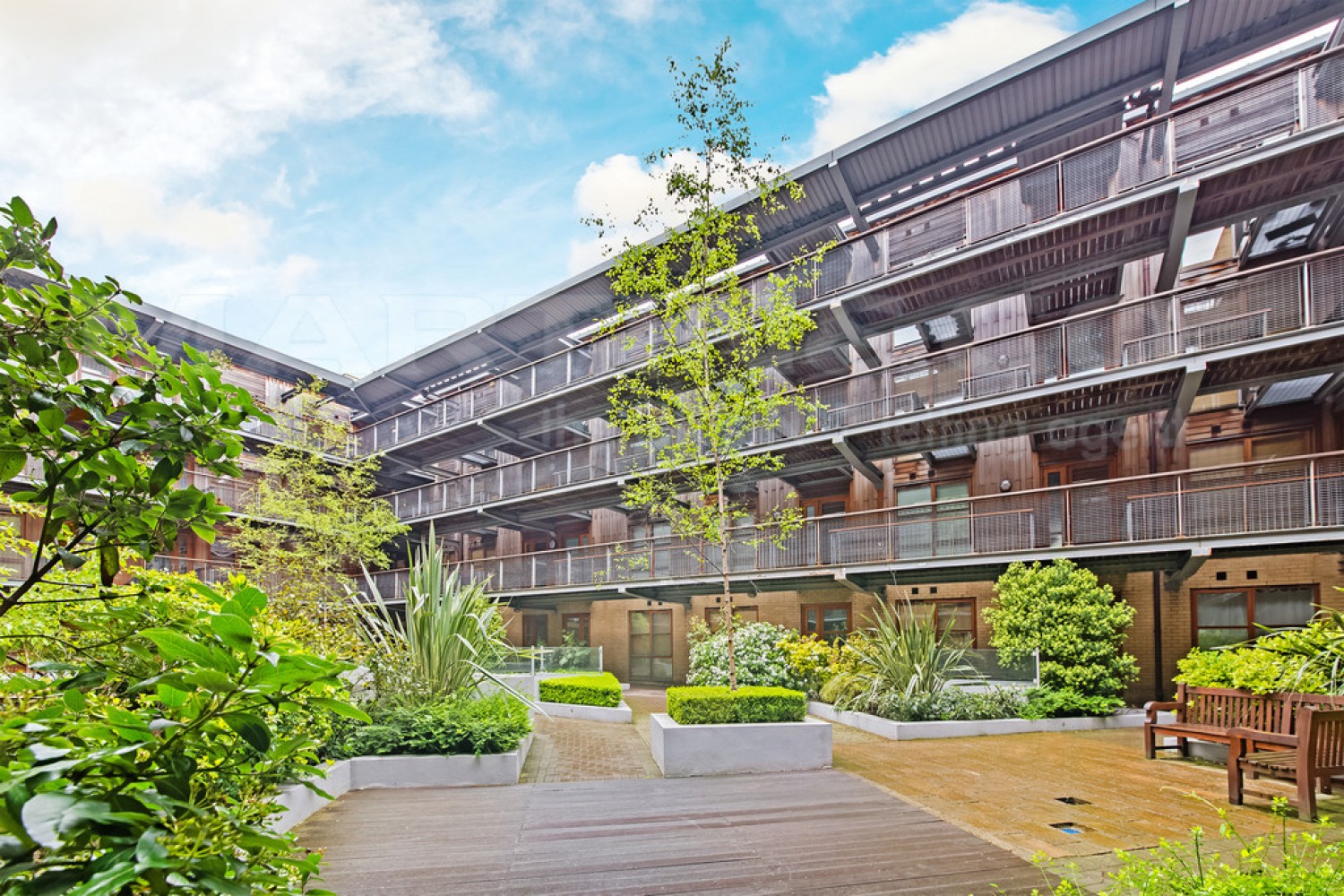 2 bedroom Flat for Letting Bannister Road, Kensal Rise