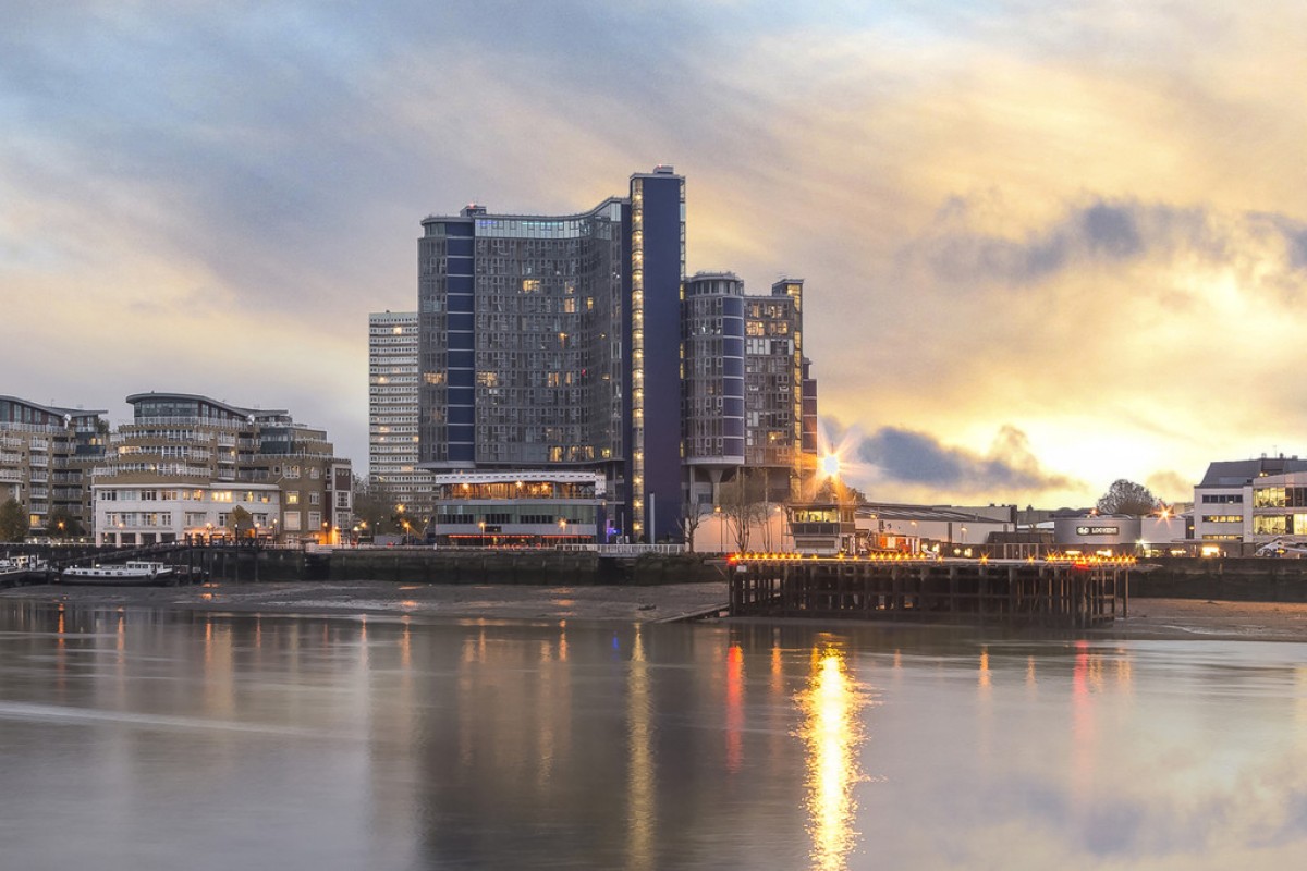 Falcon Wharf, Battersea