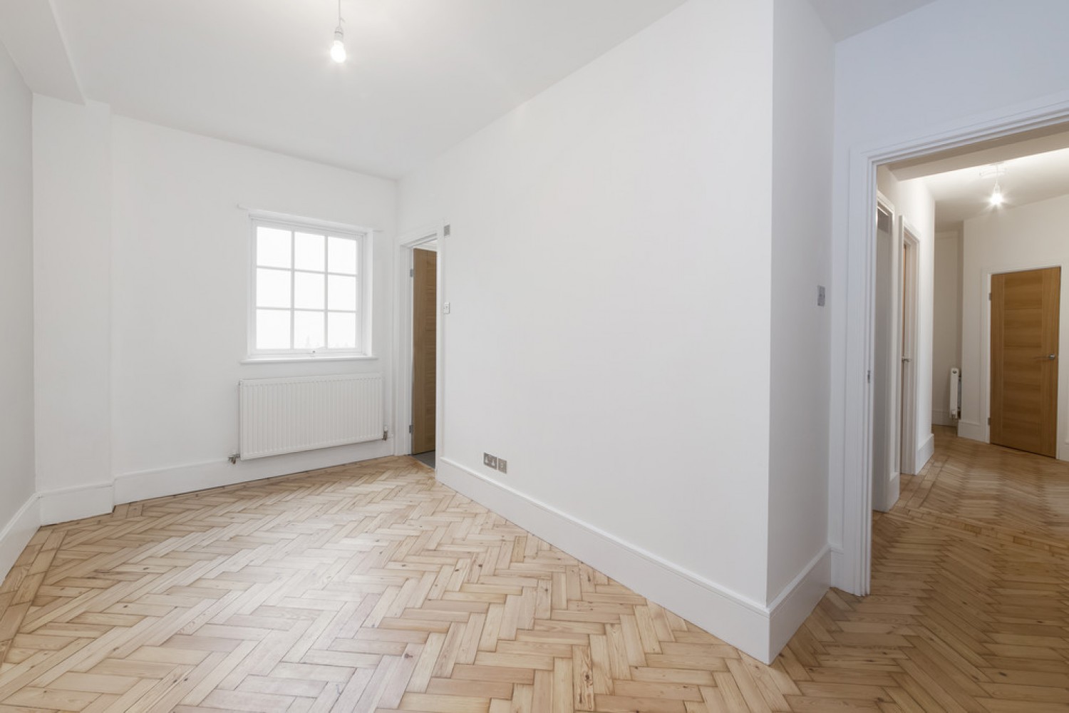 2 bedroom Flat for Letting Earls Court Road, Earls Court